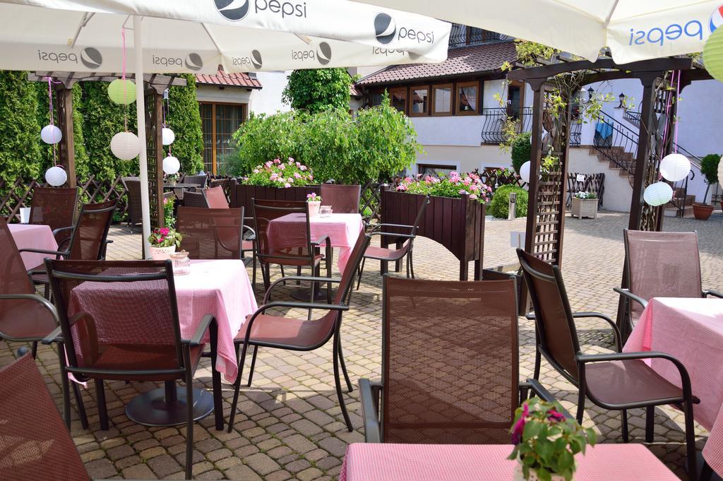 Gosciniec Sucholeski Suchy Las Exterior foto